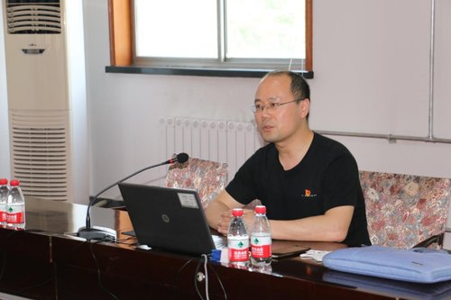 豪门体育官方入口手机版登录教授