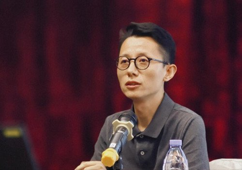 豪门体育官方入口使用方法副教授